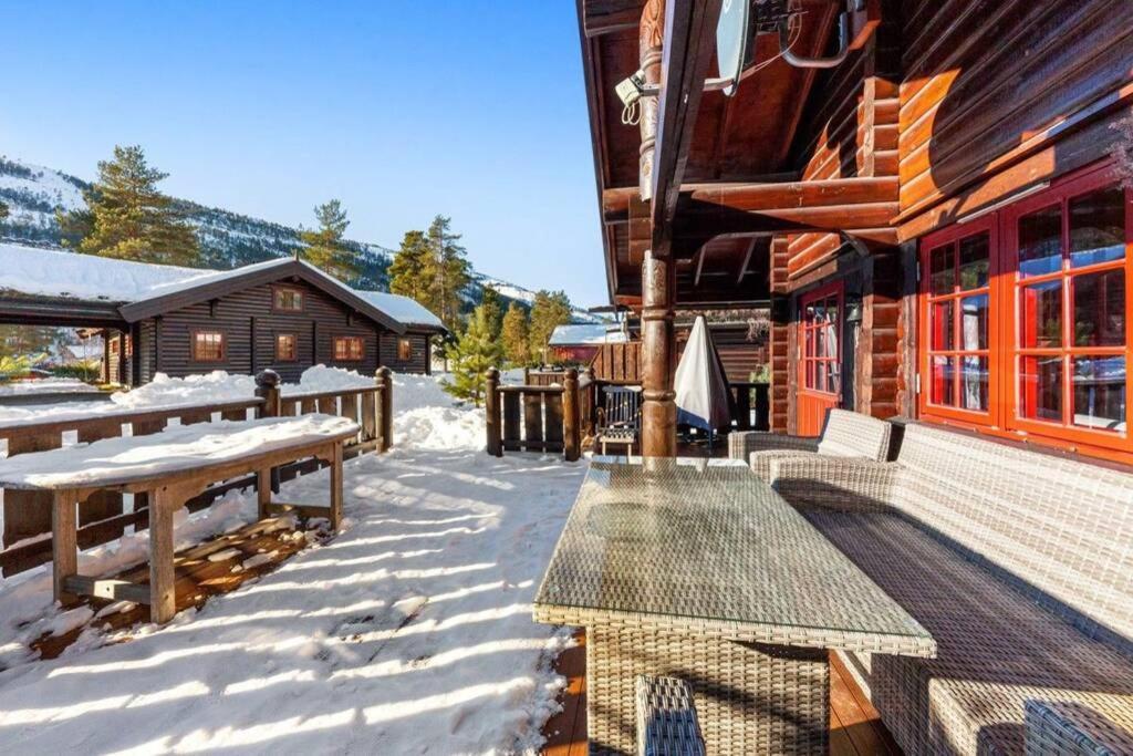 100M Lift, 2 Min Swim - Large Family Cabin วราดาล ภายนอก รูปภาพ